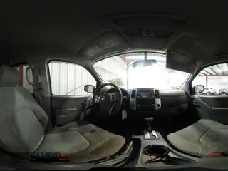 2017 Nissan Frontier SV z VIN 1N6AD0ER1HN709628, wystawiony jako IAAI lot #42076742 z przebiegiem 189 259 mil mil oraz . Historia ofert i sprzedaży dostępna na DreamBid. Obrazek 18.