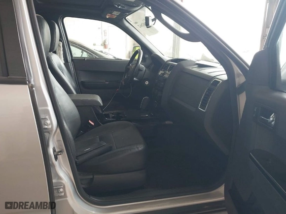2012 Ford Escape Limited with VIN 1FMCU9EG4CKC06115, listed as a IAAI auction lot 42002662 with 161,110 mi miles. Bid and sale history available at carsss.com. Image 5.