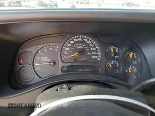 2005 GMC Yukon SLT z VIN 1GKEC13T75R205508, wystawiony jako Copart lot #87511845 z przebiegiem 179 749 mil mil oraz Szkoda całkowita • Salvage title. Historia ofert i sprzedaży dostępna na DreamBid. Obrazek 9.