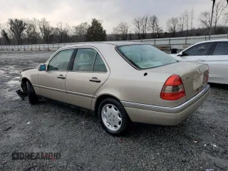 1997 Mercedes-Benz C 230/260/280/320 z VIN WDBHA28E3VF565566, wystawiony jako Copart lot #42641935 z przebiegiem 163 628 mil mil oraz Szkoda całkowita • Salvage title. Historia ofert i sprzedaży dostępna na DreamBid. Obrazek 2.