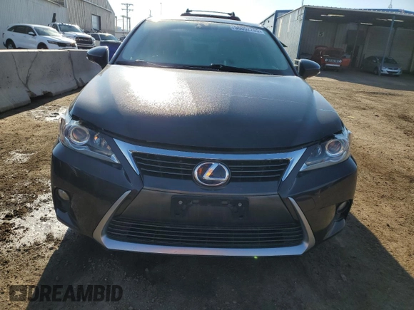 2014 Lexus CT 200h z VIN JTHKD5BH3E2189511, wystawiony jako Copart lot #56052265 z przebiegiem 67 065 mil mil oraz Szkody całkowita. Historia ofert i sprzedaży dostępna na DreamBid. Obrazek 5.