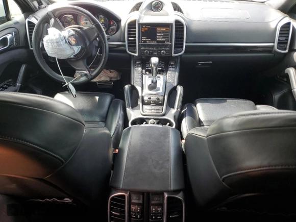 2014 Porsche Cayenne GTS with VIN WP1AD2A24ELA72313, listed as a Copart auction lot 51262095 with 71,905 mi miles and Salvage title. Bid and sale history available at DreamBid. Image 8.