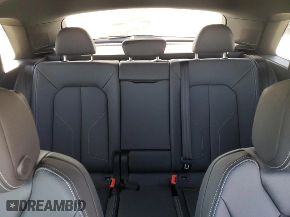 2023 Audi Q3 S line Premium z VIN WA1DECF38P1131083, wystawiony jako Copart lot #49589125 z przebiegiem 29 648 mil mil oraz Szkody całkowita. Historia ofert i sprzedaży dostępna na DreamBid. Obrazek 10.