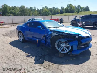 2017 Chevrolet Camaro 2LT with VIN 1G1FD1RX8H0139429, listed as a IAAI auction lot 40446926 with 161,760 mi miles. Bid and sale history available at carsss.com. Image 1.