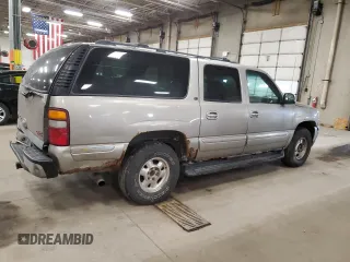 2002 GMC Yukon XL SLT with VIN 1GKFK16Z82J192267, listed as a Copart auction lot 41582955 with 302,076 mi miles and Salvage Title. Bid and sale history available at carsss.com. Image 3.
