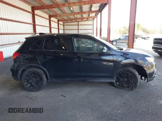 2019 Mitsubishi Outlander ES z VIN JA4AR3AU1KU022236, wystawiony jako IAAI lot #42070526 z przebiegiem 121 890 mil mil oraz . Historia ofert i sprzedaży dostępna na DreamBid. Obrazek 13.