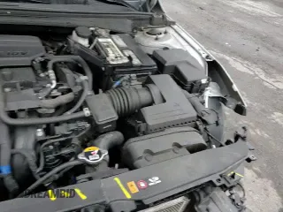 2021 Hyundai Elantra SE z VIN 5NPLL4AG1MH052687, wystawiony jako Copart lot #84235395 z przebiegiem 80 493 mil mil oraz Szkoda całkowita • Salvage title. Historia ofert i sprzedaży dostępna na DreamBid. Obrazek 14.