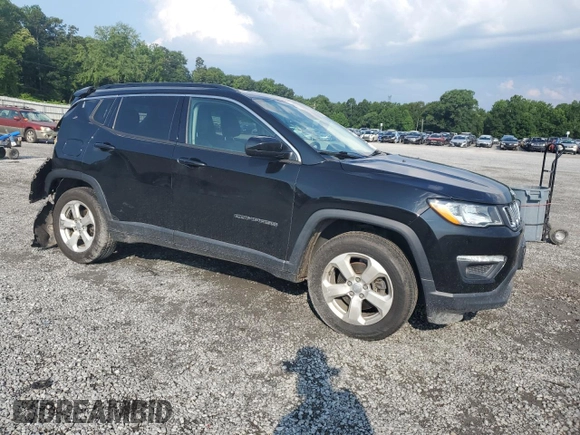 2019 Jeep Compass Latitude z VIN 3C4NJDBB5KT740982, wystawiony jako Copart lot #62478375 z przebiegiem 67 197 mil mil oraz Szkoda całkowita • Salvage title. Historia ofert i sprzedaży dostępna na DreamBid. Obrazek 4.