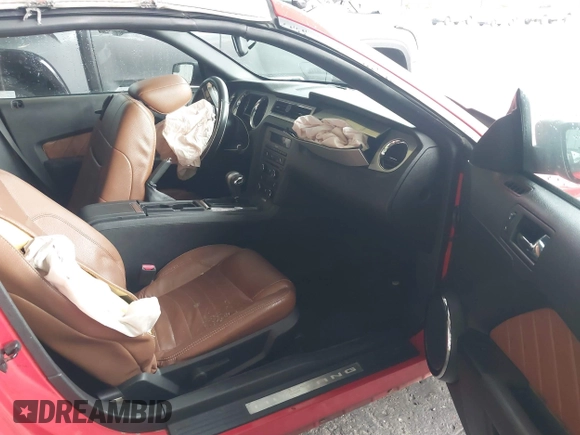 2011 Ford Mustang V6 with VIN 1ZVBP8EM0B5102190, listed as a IAAI auction lot 41082218 with 140,724 mi miles and . Bid and sale history available at DreamBid. Image 5.