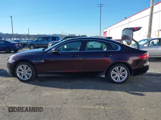 2016 Jaguar XF 35t Premium with VIN SAJBD4BV9GCY21749, listed as a IAAI auction lot 41430358 with 79,289 mi miles. Bid and sale history available at carsss.com. Image 14.