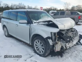 2018 Ford Flex Limited with VIN 2FMGK5D85JBA05129, listed as a IAAI auction lot 41400032 with 148,544 mi miles. Bid and sale history available at carsss.com. Image 1.