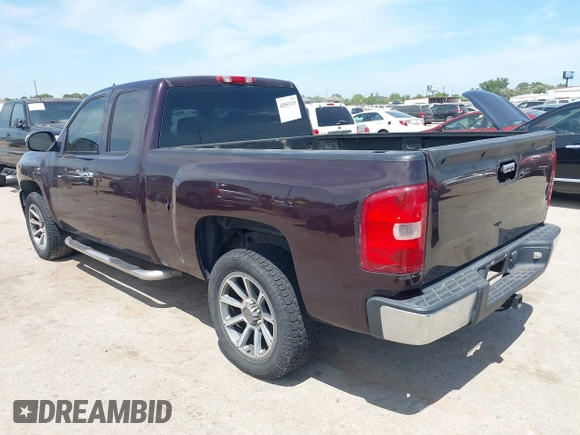 2008 Chevrolet Silverado 1500 Work Truck with VIN 1GCEC19X18Z285995, listed as a IAAI auction lot 42053115 with 290,836 mi miles and . Bid and sale history available at DreamBid. Image 3.
