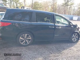 2024 Honda Odyssey Touring z VIN 5FNRL6H89RB042354, wystawiony jako IAAI lot #41469495 z przebiegiem 8 477 mil mil oraz . Historia ofert i sprzedaży dostępna na DreamBid. Obrazek 13.