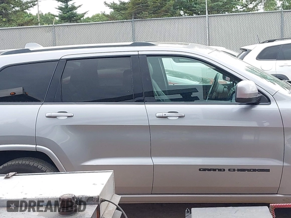 2019 Jeep Grand Cherokee Laredo E с VIN 1C4RJFAG3KC674406, выставлен на аукционе IAAI как лот 42389320 с пробегом 92 368 миль миль и . История ставок и продаж доступна на DreamBid. Изображение 13.