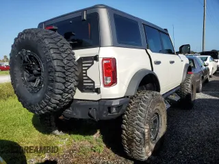 2022 Ford Bronco with VIN 1FMEE5BP4NLB45977, listed as a Copart auction lot 74874914 with 13,719 mi miles and Salvage Title. Bid and sale history available at DreamBid. Image 3.