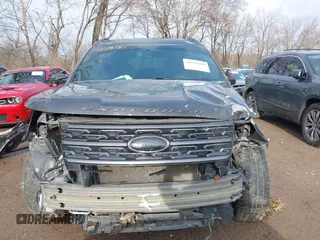 2018 Ford Explorer XLT z VIN 1FM5K8D87JGA91433, wystawiony jako IAAI lot #41038180 z przebiegiem 125 351 mil mil oraz . Historia ofert i sprzedaży dostępna na DreamBid. Obrazek 13.