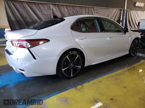2019 Toyota Camry XSE with VIN 4T1B61HK9KU738700, listed as a Copart auction lot 45981085 with 37,424 mi miles and Clean Title. Bid and sale history available at carsss.com. Image 3.