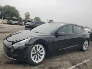 2023 Tesla Model 3 z VIN 5YJ3E1EA6PF439270, wystawiony jako Copart lot #59179295 z przebiegiem 10 669 mil mil oraz Szkoda całkowita • Salvage title. Historia ofert i sprzedaży dostępna na DreamBid. Obrazek 1.