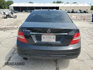2014 Mercedes-Benz C 250 Sport z VIN WDDGF4HB9EA934191, wystawiony jako Copart lot #56050175 z przebiegiem 186 887 mil mil oraz Szkoda całkowita • Salvage title. Historia ofert i sprzedaży dostępna na DreamBid. Obrazek 6.