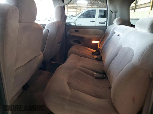 2000 Chevrolet Suburban LS with VIN 3GNEC16T9YG109043, listed as a Copart auction lot 77372784 with 228,042 mi miles and Salvage title. Bid and sale history available at DreamBid. Image 12.