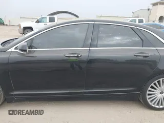 2017 Lincoln MKZ Reserve z VIN 3LN6L5EC4HR619712, wystawiony jako IAAI lot #41899418 z przebiegiem 77 481 mil mil oraz . Historia ofert i sprzedaży dostępna na DreamBid. Obrazek 14.