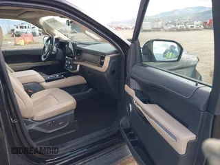 2024 Ford Expedition Max Limited with VIN 1FMJK2A81REA41067, listed as a IAAI auction lot 42083414 with 39,383 mi miles and . Bid and sale history available at DreamBid. Image 5.