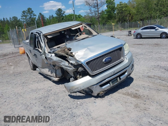 2006 Ford F-150 XLT with VIN 1FTPW14526FA61803, listed as a IAAI auction lot 42062722 with 225,670 mi miles and . Bid and sale history available at carsss.com. Image 1.