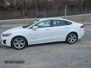 2019 Ford Fusion Hybrid SEL with VIN 3FA6P0MU3KR189612, listed as a IAAI auction lot 41422745 with 95,130 mi miles. Bid and sale history available at carsss.com. Image 14.