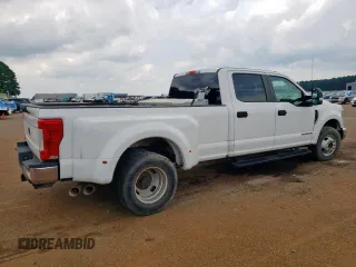2019 Ford F-350 Lariat z VIN 1FT8W3CT5KEC67505, wystawiony jako Copart lot #58712455 z przebiegiem 198 476 mil mil oraz Czysty tytuł • Clean title. Historia ofert i sprzedaży dostępna na DreamBid. Obrazek 3.