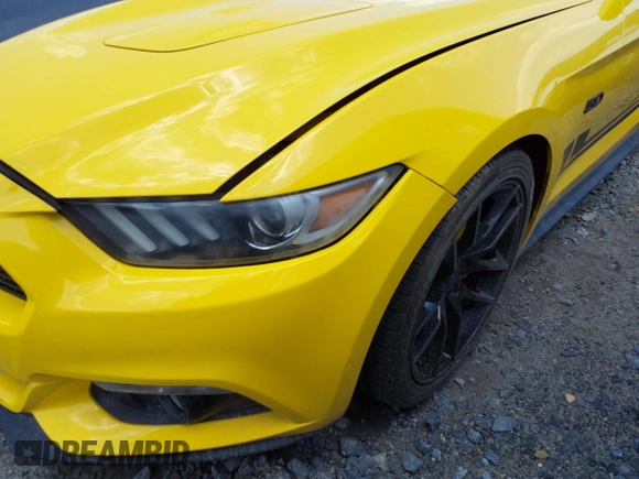 2015 Ford Mustang GT Premium z VIN 1FATP8FF9F5323726, wystawiony jako IAAI lot #42479740 z przebiegiem 68 581 mil mil oraz . Historia ofert i sprzedaży dostępna na DreamBid. Obrazek 15.