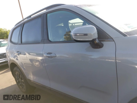 2025 Kia Telluride SX-Prestige X-Line with VIN 5XYP5DGCXSG579857, listed as a IAAI auction lot 42213332 with 4,738 mi miles and . Bid and sale history available at DreamBid. Image 13.