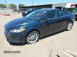 2020 Ford Fusion SE with VIN 3FA6P0HD8LR111256, listed as a IAAI auction lot 42032725 with 98,822 mi miles. Bid and sale history available at carsss.com. Image 2.