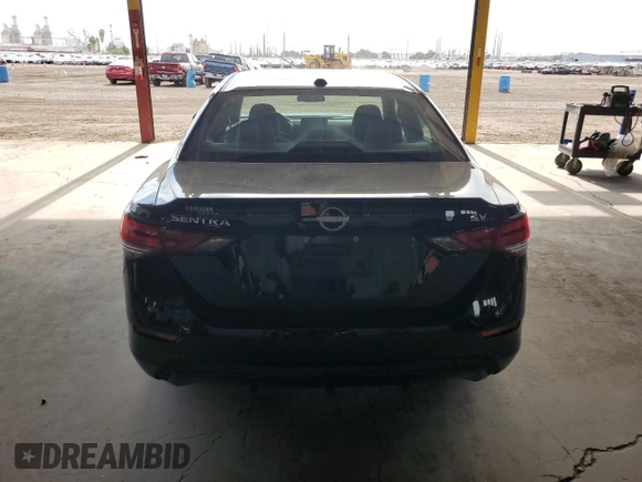 2024 Nissan Sentra SV z VIN 3N1AB8CV1RY270820, wystawiony jako Copart lot #57777345 z przebiegiem 23 980 mil mil oraz Szkoda całkowita • Salvage title. Historia ofert i sprzedaży dostępna na DreamBid. Obrazek 6.