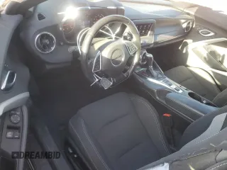 2021 Chevrolet Camaro 1LS z VIN 1G1FB1RX6M0137372, wystawiony jako Copart lot #43412985 z przebiegiem 33 103 mil mil oraz Szkoda całkowita • Salvage title. Historia ofert i sprzedaży dostępna na DreamBid. Obrazek 8.