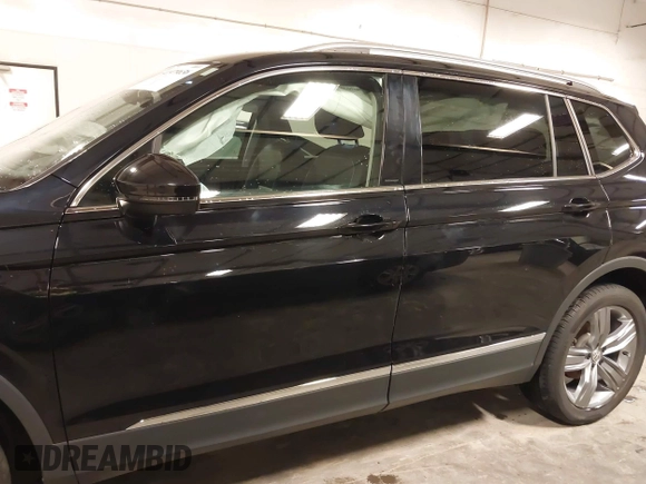 2021 Volkswagen Tiguan SE with VIN 3VV2B7AXXMM034880, listed as a IAAI auction lot 41979636 with 34,490 mi miles and . Bid and sale history available at DreamBid. Image 15.