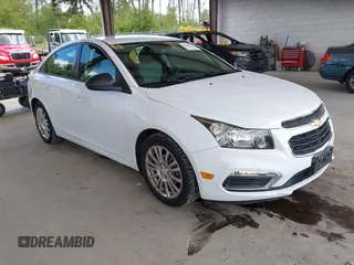 2015 Chevrolet Cruze LS z VIN 1G1PA5SG6F7278428, wystawiony jako IAAI lot #42325454 z przebiegiem 87 930 mil mil oraz . Historia ofert i sprzedaży dostępna na DreamBid. Obrazek 1.