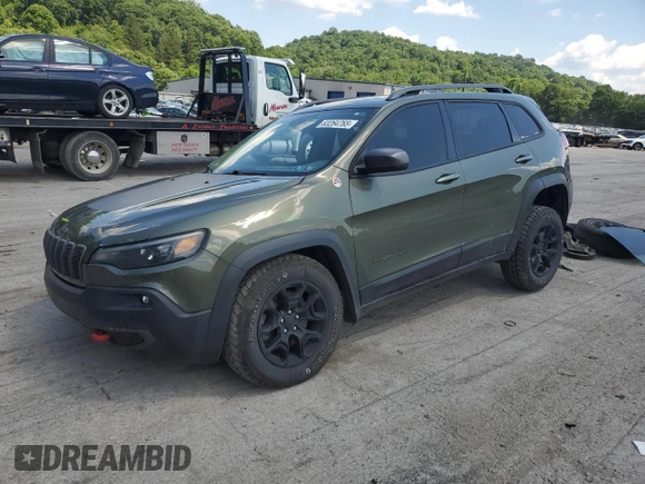 2021 Jeep Cherokee Trailhawk z VIN 1C4PJMBX0MD185078, wystawiony jako Copart lot #63264765 z przebiegiem 92 393 mil mil oraz Szkoda całkowita • Salvage title. Historia ofert i sprzedaży dostępna na DreamBid. Obrazek 1.