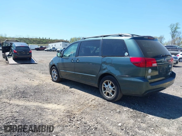 2005 Toyota Sienna XLE with VIN 5TDBA22C75S051329, listed as a IAAI auction lot 42147864 with 187,831 mi miles. Bid and sale history available at carsss.com. Image 3.