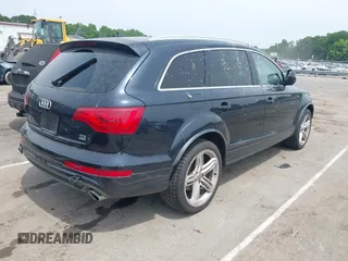 2011 Audi Q7 Prestige z VIN WA1WMAFE5BD008088, wystawiony jako IAAI lot #42262881 z przebiegiem 200 288 mil mil oraz . Historia ofert i sprzedaży dostępna na DreamBid. Obrazek 4.
