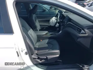 2022 Toyota Camry SE with VIN 4T1G11AKXNU070473, listed as a IAAI auction lot 41937541 with 57,598 mi miles and . Bid and sale history available at DreamBid. Image 5.