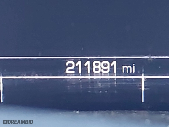 2015 Chevrolet Impala LTZ with VIN 2G1165S31F9220567, listed as a IAAI auction lot 41653330 with 211,891 mi miles. Bid and sale history available at carsss.com. Image 15.