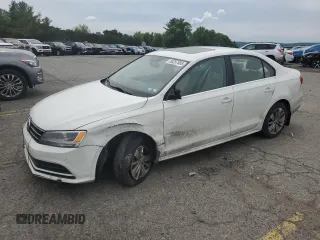 2015 Volkswagen Jetta SE z VIN 3VWD17AJ2FM255590, wystawiony jako Copart lot #58287585 z przebiegiem 124 640 mil mil oraz Szkoda całkowita • Salvage title. Historia ofert i sprzedaży dostępna na DreamBid. Obrazek 1.