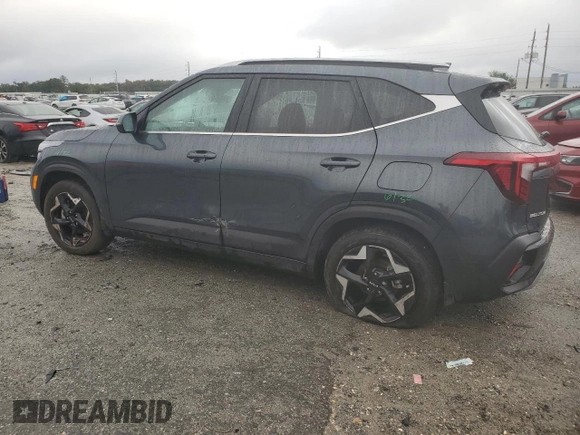2024 Kia Seltos EX z VIN KNDER2AA2R7606483, wystawiony jako Copart lot #86701254 z przebiegiem 15 965 mil mil oraz Szkoda całkowita • Salvage title. Historia ofert i sprzedaży dostępna na DreamBid. Obrazek 2.