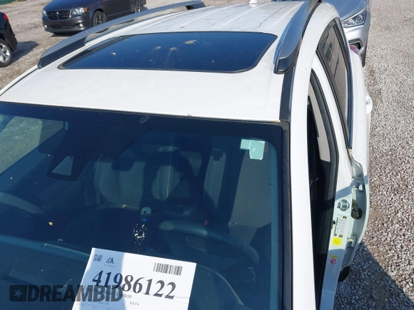 2018 Toyota RAV4 XLE with VIN 2T3WFREV2JW412970, listed as a IAAI auction lot 41986122 with 61,828 mi miles. Bid and sale history available at carsss.com. Image 17.