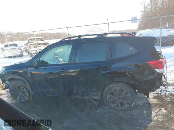 2024 Subaru Forester Sport with VIN JF2SKAGC8RH487960, listed as a IAAI auction lot 41251017 with 11,758 mi miles. Bid and sale history available at carsss.com. Image 13.