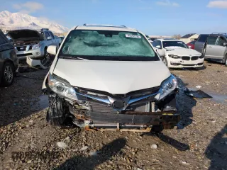 2019 Toyota Sienna XLE Auto Access Seat with VIN 5TDYZ3DC1KS982412, listed as a Copart auction lot 45692195 with 46,080 mi miles and Salvage Title. Bid and sale history available at carsss.com. Image 5.