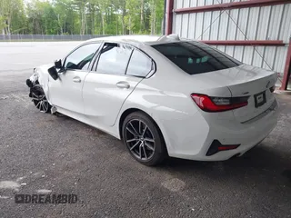 2020 BMW 3 Series 330i xDrive with VIN 3MW5R7J04L8B40479, listed as a IAAI auction lot 42303596 with 44,947 mi miles and . Bid and sale history available at DreamBid. Image 3.