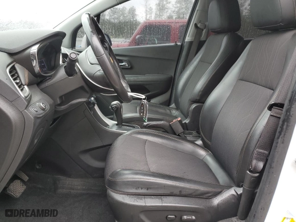 2020 Chevrolet Trax LT with VIN KL7CJLSB4LB040971, listed as a Copart auction lot 45732625 with 117,281 mi miles and Salvage Title. Bid and sale history available at carsss.com. Image 7.