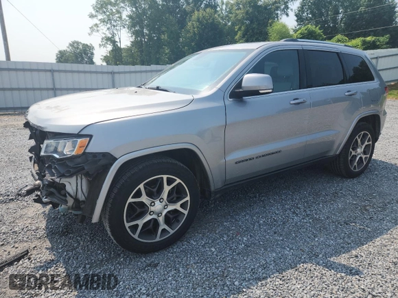 2018 Jeep Grand Cherokee Limited z VIN 1C4RJEBG4JC281330, wystawiony jako Copart lot #57954545 z przebiegiem 63 035 mil mil oraz Szkoda całkowita • Salvage title. Historia ofert i sprzedaży dostępna na DreamBid. Obrazek 1.