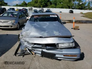 1994 Oldsmobile Cutlass Ciera S z VIN 1G3AG55M7R6358716, wystawiony jako Copart lot #60912854 z przebiegiem 122 565 mil mil oraz Nie do naprawy. Historia ofert i sprzedaży dostępna na DreamBid. Obrazek 5.